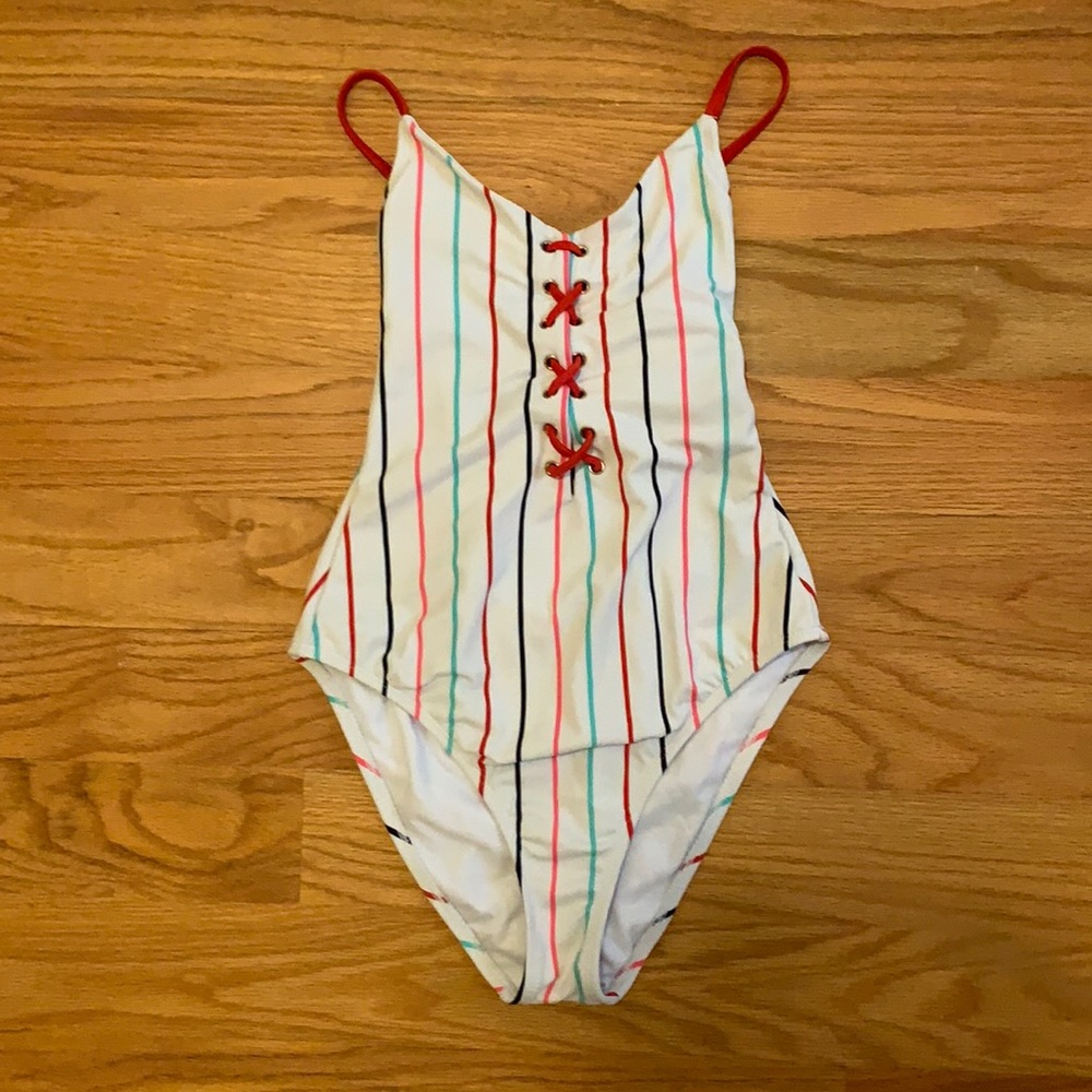 One piece swim suit